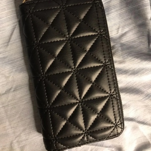 wallet - Picture 1 of 5